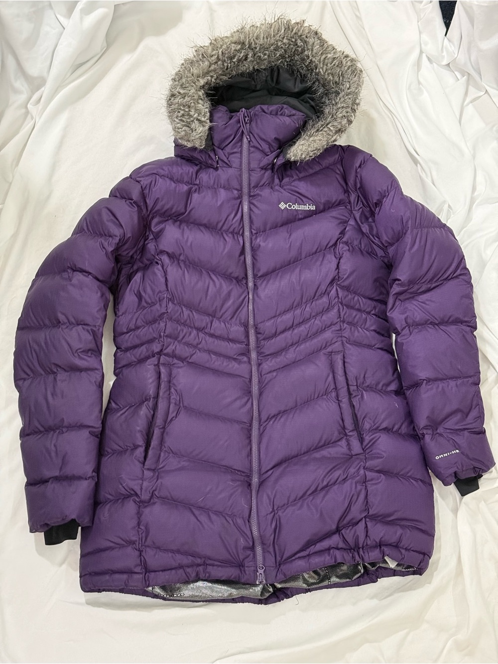 Columbia Women's Purple Hooded Puffer Jacket with Faux-Fur Trim
